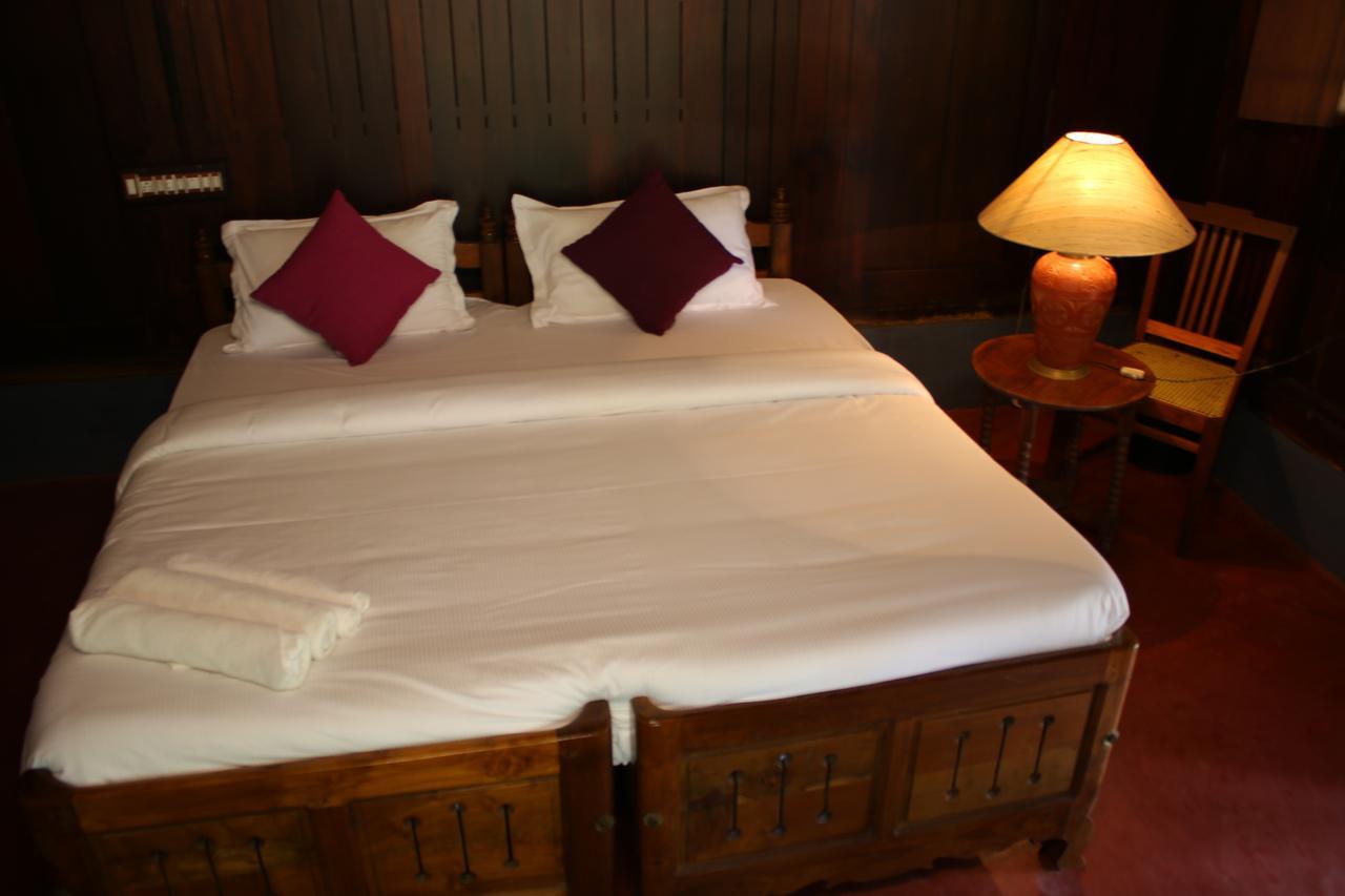 Palathra Heritage Mararikulam Ngoại thất bức ảnh