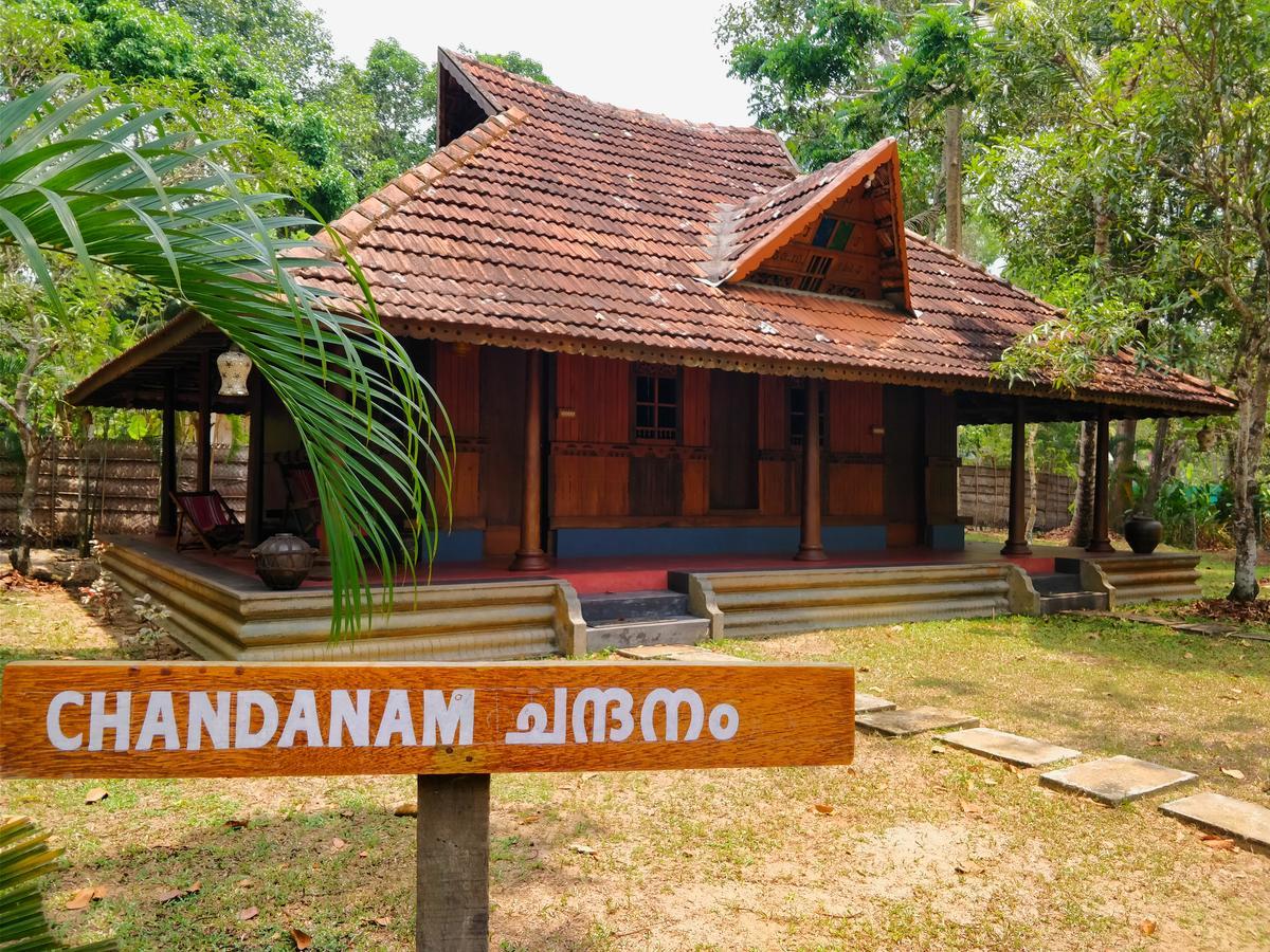 Palathra Heritage Mararikulam Ngoại thất bức ảnh