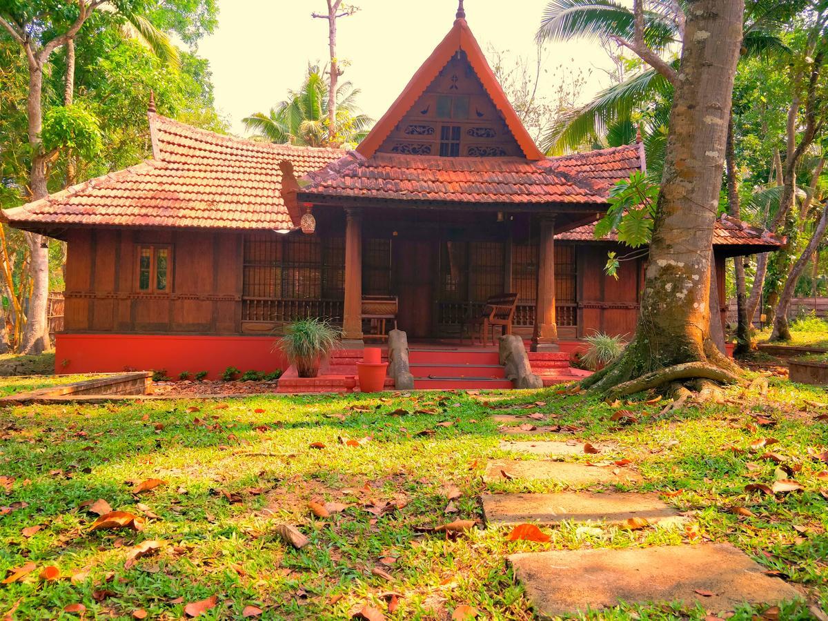 Palathra Heritage Mararikulam Ngoại thất bức ảnh